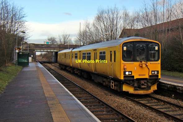 Photo 6"x4" Network Rail Class 950, 950001, Upton railway station Upton\/SJ2788 c2014