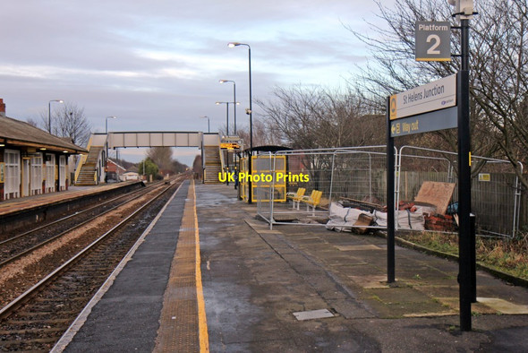 Photo 6"x4" Platform 2, St. Helens Junction railway station Sutton\/SJ5393 c2014