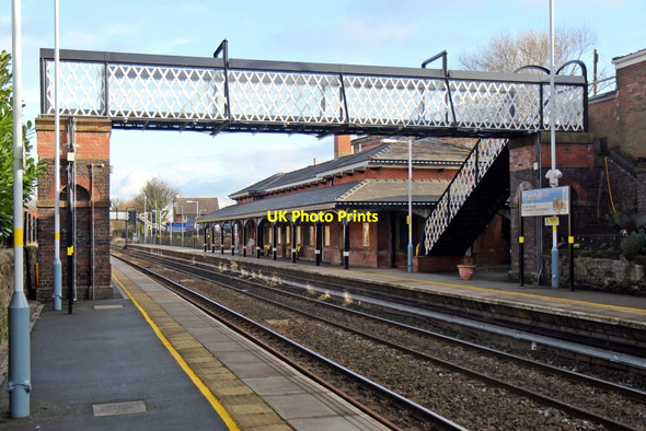 Photo 6"x4" Footbridge and booking office, Rainhill railway station Rainhill c2014