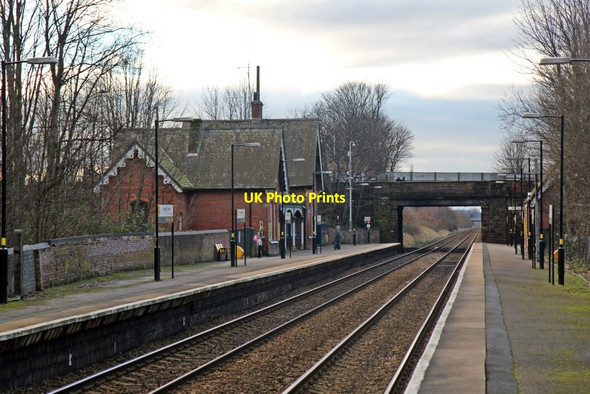 Photo 6"x4" Hough Green railway station Hough Green c2014