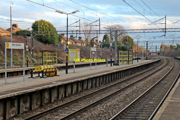 Photo 6"x4" Island platform, West Allerton railway station Aigburth c2014