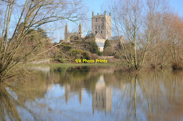 Photo 6"x4" Tewkesbury Abbey  and floodwater Tewkesbury c2014