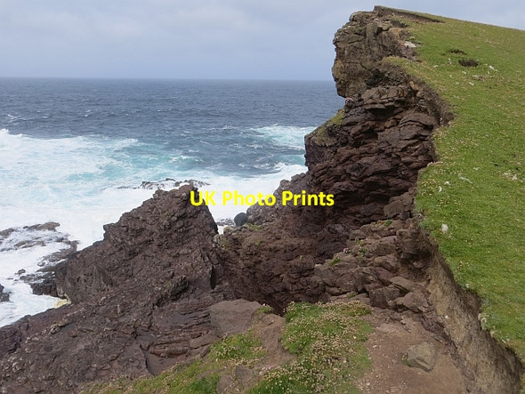 Photo 6"x4" Crags, Drid Geo Ure c2013