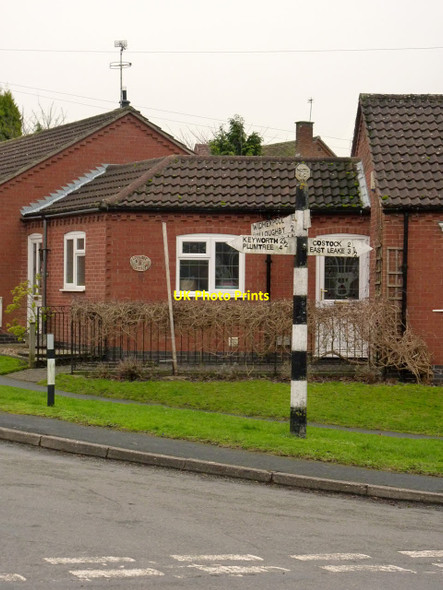 Photo 6"x4" Fingerpost at Widmerpool Road junction Wysall c2014