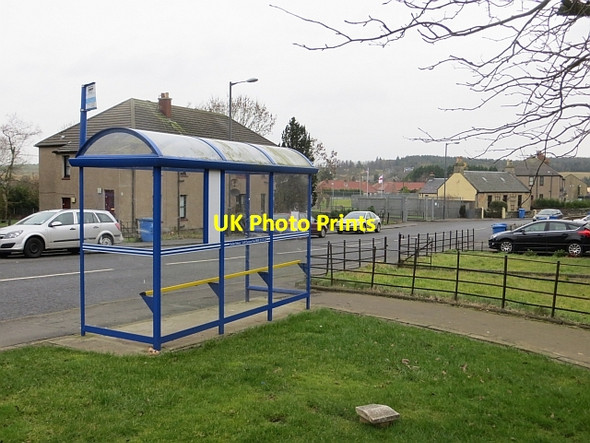 Photo 6"x4" Bus shelter, Avonbridge Avonbridge c2014