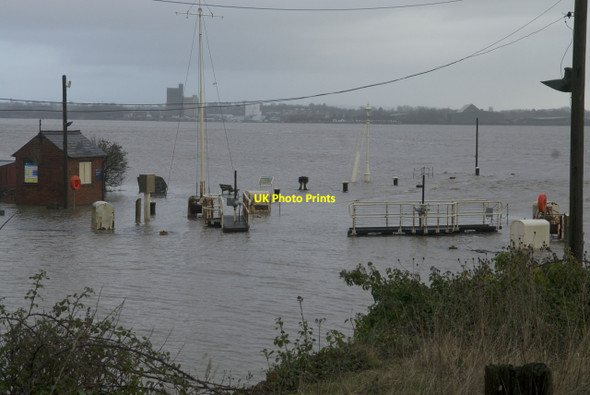 Photo 6"x4" Lydney Harbour -High  Tide Tutnalls c2014