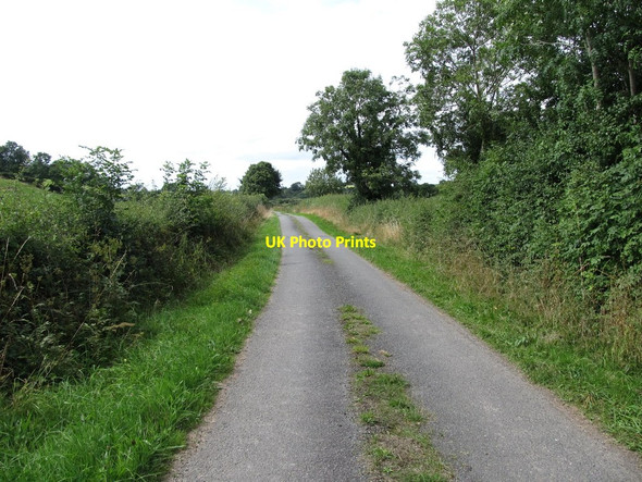 Photo 6"x4" The Glasdrumman Road west of Lucas's Bridge Madabawn c2013