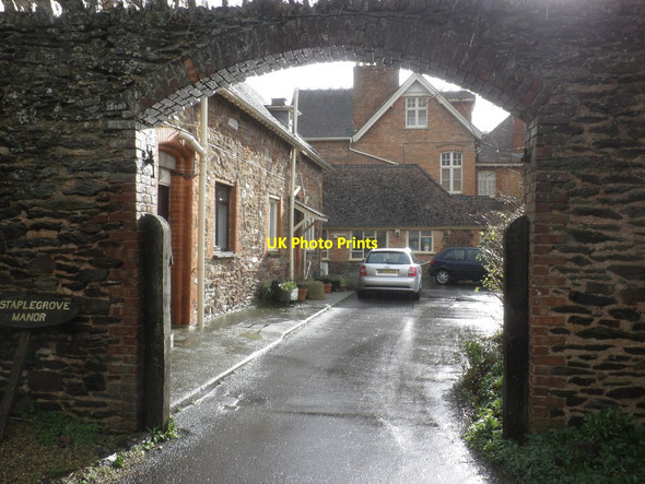 Photo 6"x4" Entrance gateway, Staplegrove Manor Taunton\/ST2324 c2014