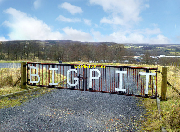 Photo 6"x4" Big Pit Gate Blaenavon c2014