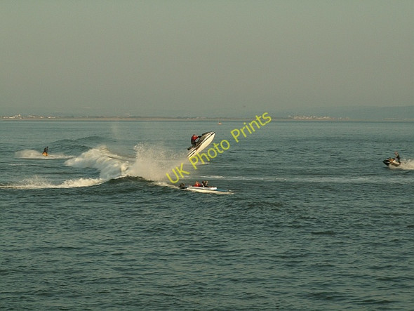 Photo 6"x4" They can fly! Burry Port\/Porth Tywyn c2008