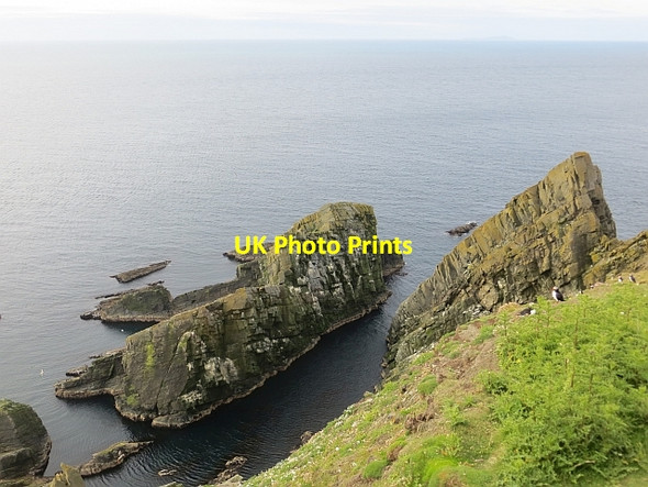 Photo 6"x4" Little and Muckle Tind Grutness c2013
