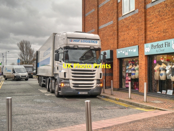 Photo 6"x4" Unloading at the Millgate Bury\/SD8010 c2014
