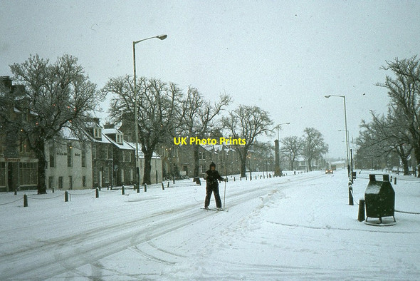 Photo 6"x4" On ski in Grantown-on-Spey, New Year 1982 Grantown-On-Spey c1982