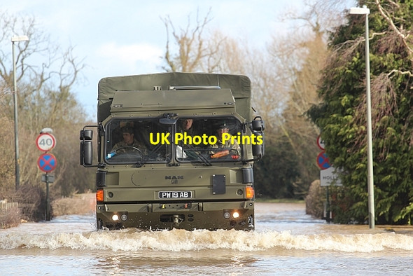 Photo 6"x4" The army shuttle bus, Upton-in-severn Upton upon Severn c2014