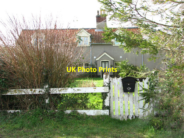 Photo 6"x4" Cottage in Queen's Highway, Camps Heath Camps Heath c2014