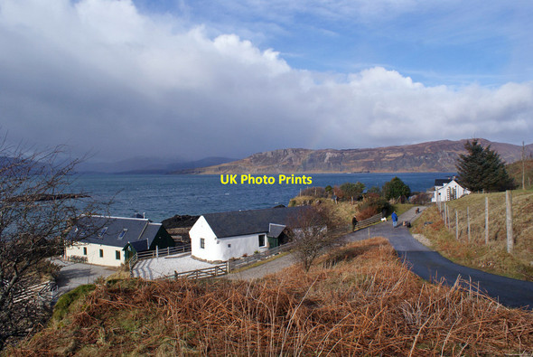 Photo 6"x4" Cottages in Ord Tokavaig\/T\u00f2cabhaig c2014