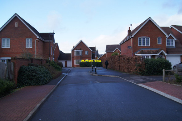 Photo 6"x4" Traffic calming - Highpath Way Basingstoke c2014