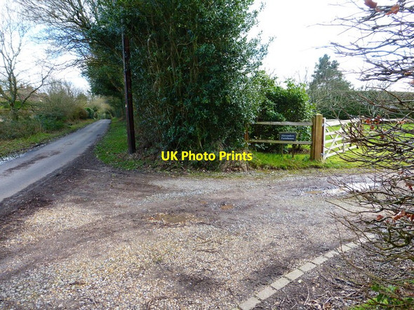 Photo 6"x4" Drive to Alexanders Farmhouse leaves Alexander's Lane Colemore c2014