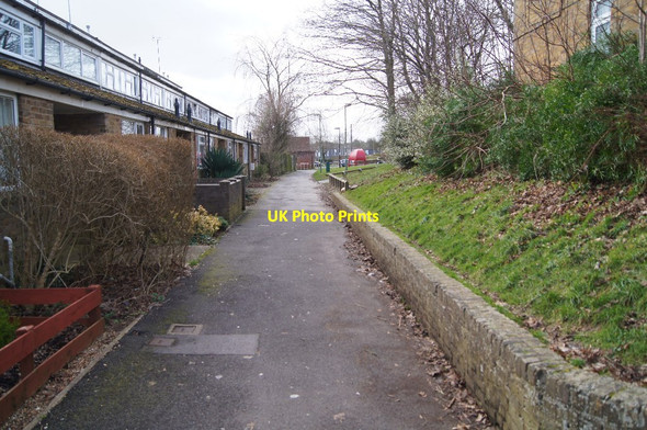 Photo 6"x4" Path behind Sperrin Close Buckskin c2014