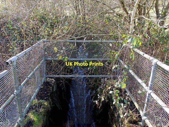 Photo 6"x4" Drain enters a culvert under Bronallt Terrace, Abercwmboi Mountain Ash\/Aberpennar c2014