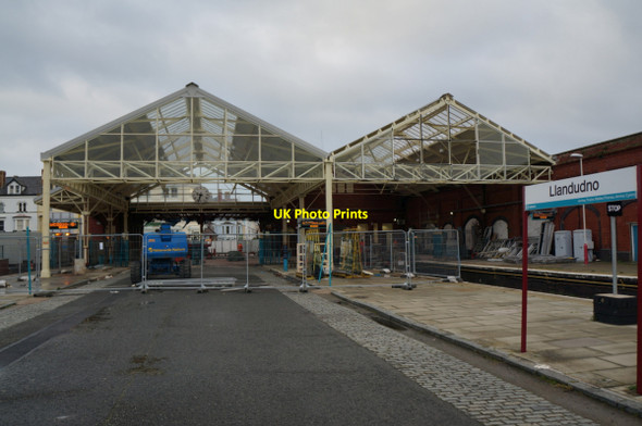 Photo 6"x4" Llandudno Train Station Llandudno c2014
