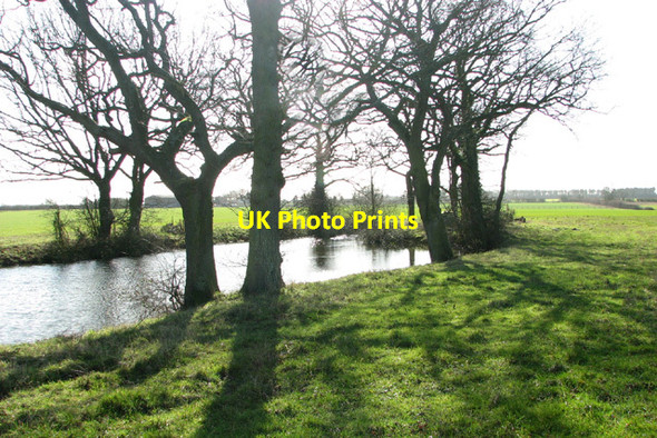 Photo 6"x4" Pond by Bush Corner Hulver Street c2014