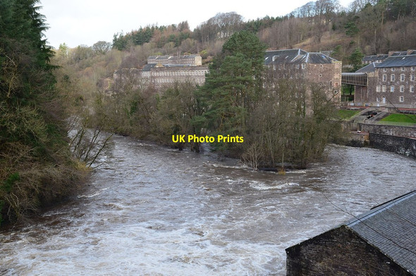 Photo 6"x4" New Lanark mills from the south Lanark c2014
