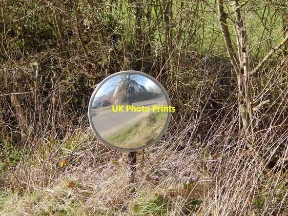 Photo 6"x4" Mirror by Seasons, Round Maple Round Maple c2014