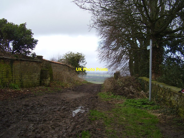 Photo 6"x4" Footpath by Barrowby Church Barrowby\/SK8836 c2014
