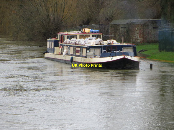 Photo 6"x4" Moored near the pool Wallingford c2013