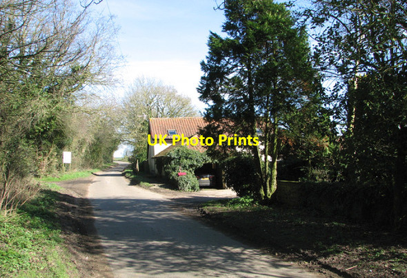 Photo 6"x4" To Hapton on High Road Hapton\/TM1796 c2014