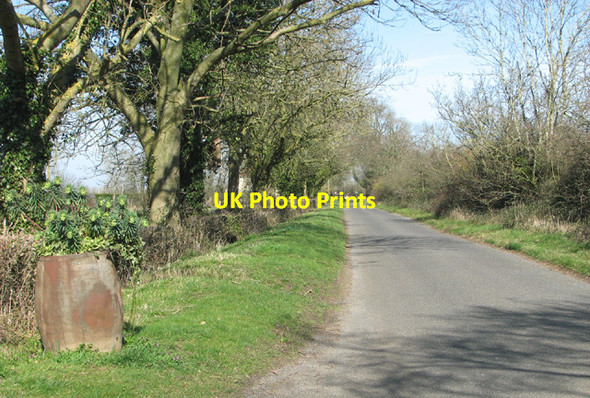 Photo 6"x4" View along Wattlefield Road Silfield c2014