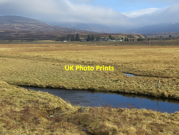 Photo 6"x4" River Truim Dalwhinnie c2014