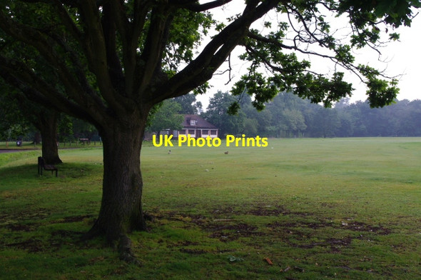 Photo 6"x4" Englefield Green Egham c2014 P1