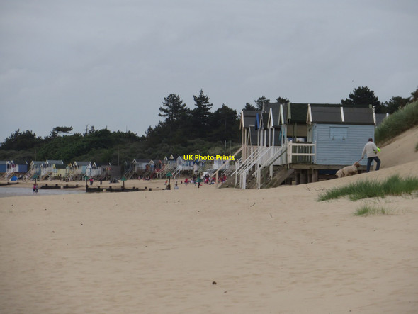 Photo 6"x4" Soft sand and beach huts Wells-Next-The-Sea c2014