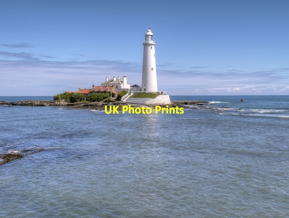 Photo 6"x4" St Mary's Lighthouse Whitley Sands c2014
