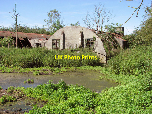 Photo 6"x4" Old Nissen huts Thwaite St Mary c2014