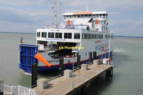 Photo 6"x4" Ferry arriving at Yarmouth Yarmouth c2014