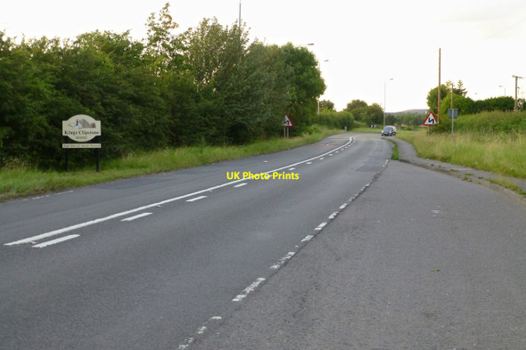 Photo 6"x4" The B6030 enters King's Clipstone Kings Clipstone c2014