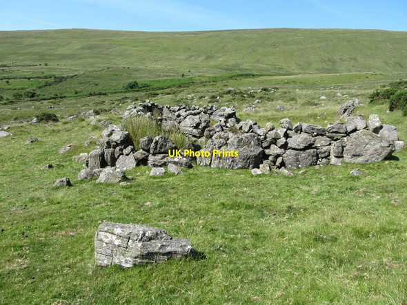 Photo 6"x4" Derelict sheep fold at Curraghknockadoo Rostrevor c2014