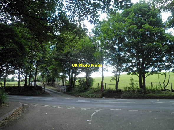 Photo 6"x4" Ahead private road off Whitehall Road to Harper Farm Far Royds c2014