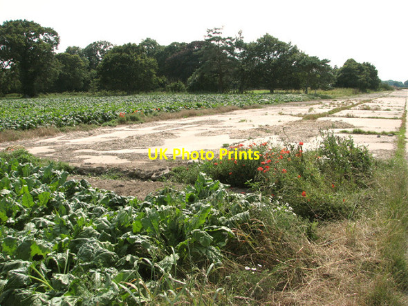 Photo 6"x4" Broken up perimeter track Fritton\/TG4018 c2014