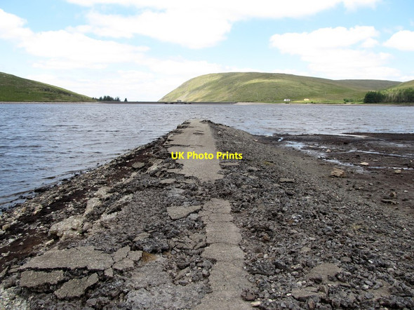 Photo 6"x4" Running out of road Hilltown\/J2128 c2013