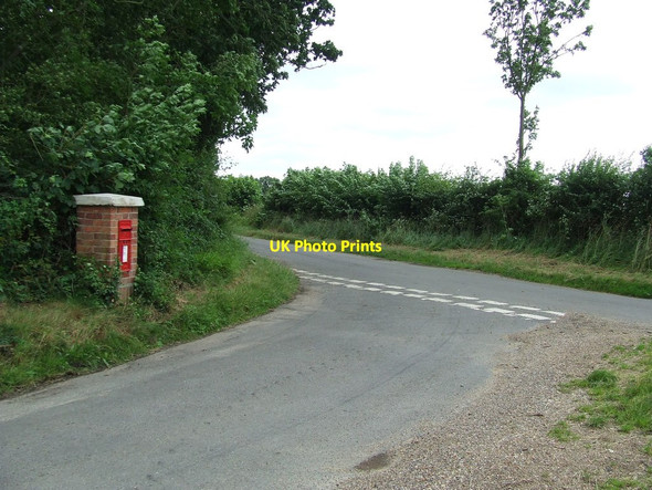Photo 6"x4" Road Junction Annis Hill\/TM3589 c2014