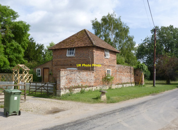 Photo 6"x4" Lodge to Langley Hall Chalgrove c2014