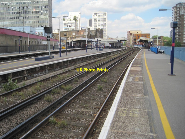 Photo 6"x4" Elephant & Castle railway station, London Bermondsey c2014