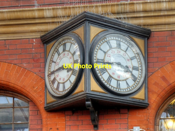 Photo 6"x4" Windsor Royal, Former Station Clock Windsor\/SU9676 c2015
