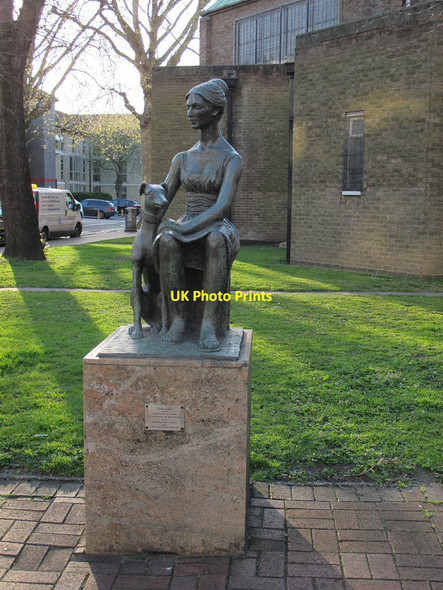Photo 6"x4" Woman and dog sculpture, Avondale Square Bermondsey c2015