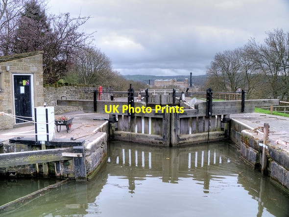 Photo 6"x4" Top Lock Gate at Bingley Five-Rise Bingley\/SE1139 c2015