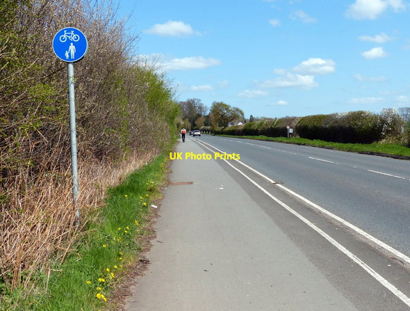 Photo 6"x4" Path and cycleway along Kenilworth Road Gibbet Hill\/SP3074 c2015